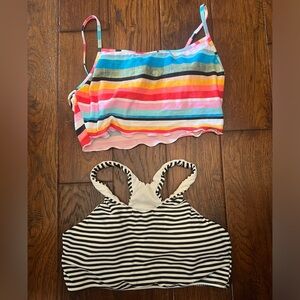 Swim tops with removable pads